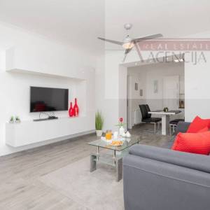 Imotski kuća za odmor 338 m2 + bazen 40 m2 - novo u ponudi