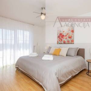 Imotski kuća za odmor 338 m2 + bazen 40 m2 - novo u ponudi