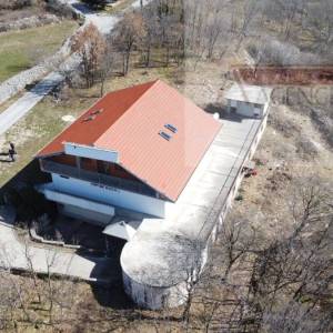 Imotski Lovreć stambeno-poslovni objekt 700 m2 - NOVO