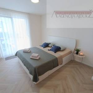 Imotski nova kuća 199 m2 + bazen - top ponuda!