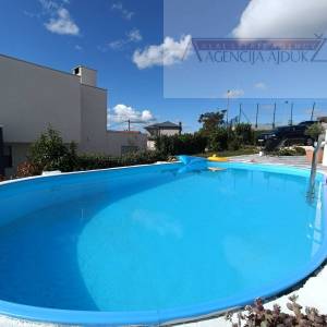 Imotski nova kuća 199 m2 + bazen - top ponuda!