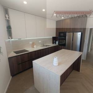 Imotski nova kuća 199 m2 + bazen - top ponuda!