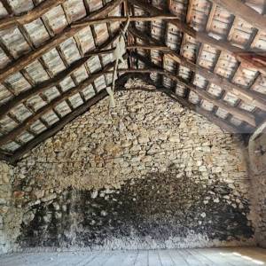 Imotski obiteljska kamena kuća 250 m2 + okućnica 1209 m2 Drum