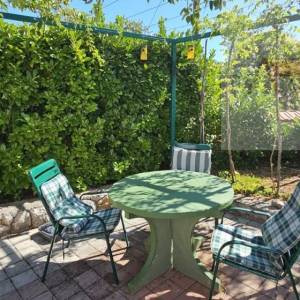 Imotski obiteljska kamena kuća 250 m2 + okućnica 1209 m2 Drum