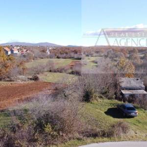 Imotski objekt + građevinsko zemljište 2413 m2 Proložac Gornji