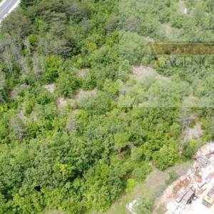 Imotski Poljica građevinsko zemljište 2502 m2 + objekti - novo