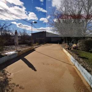 Imotski poslovni objekt 635 m2 sa zemljištem 1950 m2