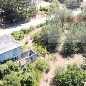 Imotski Proložac kuća  u izgradnji + velika okućnica 2000 m2 