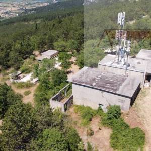 Imotski Proložac kuća  u izgradnji + velika okućnica 2000 m2 