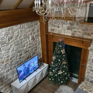 Imotski renovirana kamena kuća - vrhunska nekretnina - novo!