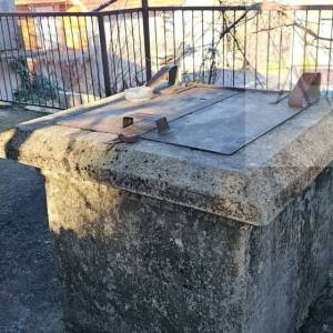 Imotski Runović obiteljska kuće 230 m2 + okućnica