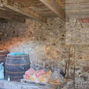 Imotski Runović obiteljska kuće 230 m2 + okućnica