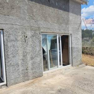 Imotski samostojeća kuća 140 m2 na parceli od 1196 m2 - novo u ponudi