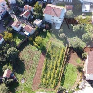 Imotski samostojeća kuća 3 etaže 372 m2 + velika okućnica