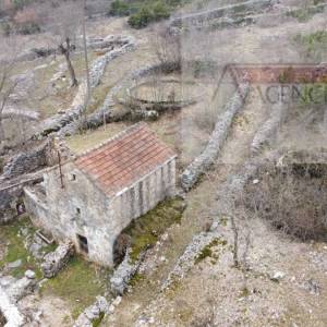 Imotski Slivno kamene kuće + okućnica - novo u ponudi