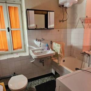 Imotski stan 71,60 m2 odlična lokacija - novo u ponudi