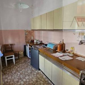 Imotski stan 71,60 m2 odlična lokacija - novo u ponudi