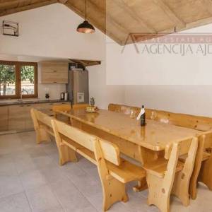 Imotski vila 321 m2 - top ponuda - ekskluziva - novo u ponudi