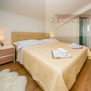 Imotski vila 321 m2 - top ponuda - ekskluziva - novo u ponudi