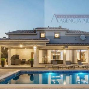 Imotski vila 321 m2 - top ponuda - ekskluziva - novo u ponudi