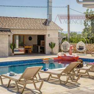 Imotski vila 321 m2 - top ponuda - ekskluziva - novo u ponudi