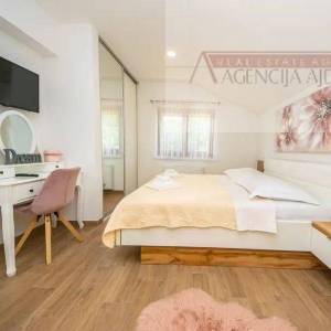 Imotski vila 321 m2 - top ponuda - ekskluziva - novo u ponudi