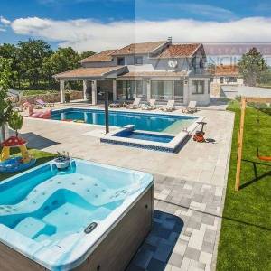 Imotski vila 321 m2 - top ponuda - ekskluziva - novo u ponudi