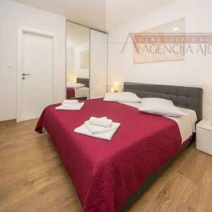 Imotski vila 321 m2 - top ponuda - ekskluziva - novo u ponudi