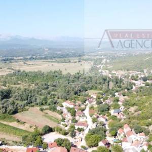 Imotski - Vinjani Donji 2348 m2 građevinsko zemljište