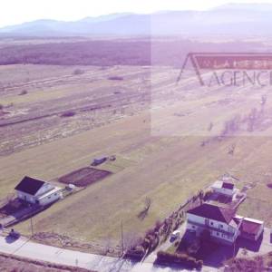 Imotski Vinjani Donji 3752 m2 građevinsko i poljoprivredno zemljište