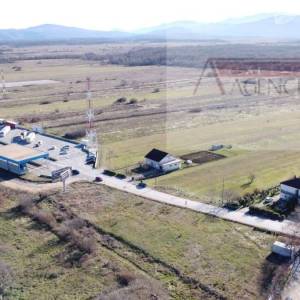Imotski Vinjani Donji 3752 m2 građevinsko i poljoprivredno zemljište