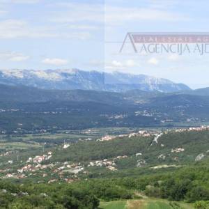 Imotski Vinjani Donji tri legalizirana objekta sa zemljištem