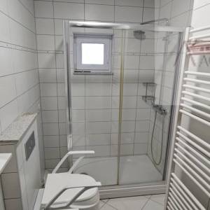 Imotski Vinjani Donji uređena kuća  186 m2 + pomoćni objekt 62 m2 novo