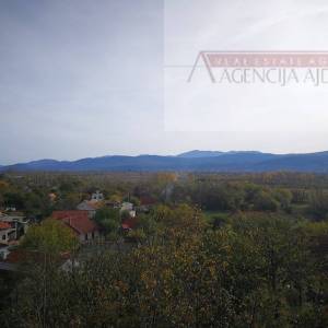 Imotski Vinjani građ zem 2850 m2 blizina grada