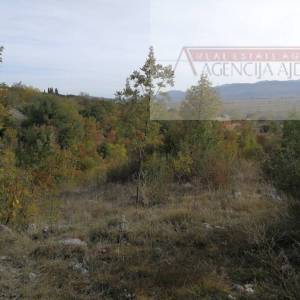 Imotski Vinjani građ zem 2850 m2 blizina grada