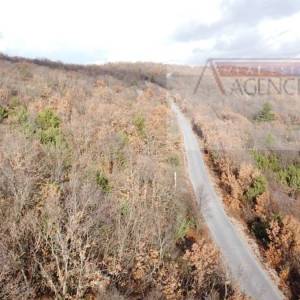 Imotski Zmijavci građevinsko zemljište 957 m2 - mirna lokacija