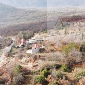 Imotski Zmijavci građevinsko zemljište 957 m2 - mirna lokacija
