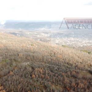 Imotski Zmijavci građevinsko zemljište 957 m2 - mirna lokacija