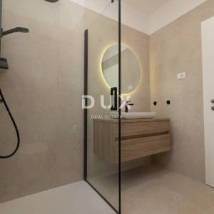 ISTRA, BALE - Šarmantna kuća na vrhunskoj lokaciji, novogradnja