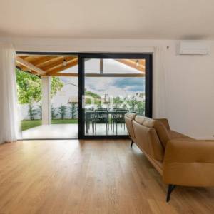 ISTRA, BALE - Šarmantna kuća na vrhunskoj lokaciji, novogradnja