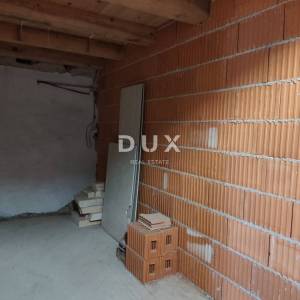 ISTRA, BRTONIGLA - Autentična istarska kamena kuća za obnovu po vlastitim željama