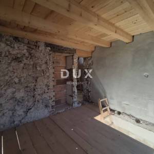 ISTRA, BRTONIGLA - Autentična istarska kamena kuća za obnovu po vlastitim željama