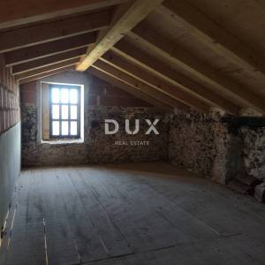 ISTRA, BRTONIGLA - Autentična istarska kamena kuća za obnovu po vlastitim željama