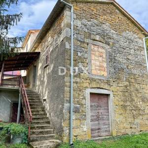 ISTRA, BUZET - Kamena kuća s građevinskim zemljištem