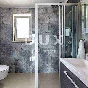  ISTRA, CEROVLJE Hipokratova hacijenda sa sportskim terenom! RIJETKOST!