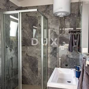  ISTRA, CEROVLJE Hipokratova hacijenda sa sportskim terenom! RIJETKOST!