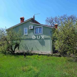 ISTRA, LABIN, samostojeća kuća s garažom i pomoćnim objektom