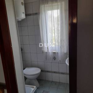 ISTRA, LABIN, samostojeća kuća s garažom i pomoćnim objektom