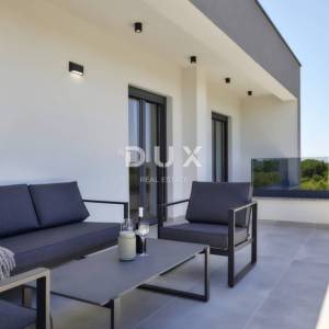 ISTRA, LOBORIKA- Kuća sa bazenom nedaleko Pule!