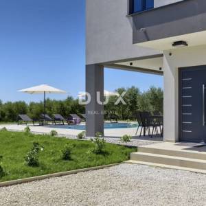 ISTRA, LOBORIKA- Kuća sa bazenom nedaleko Pule!